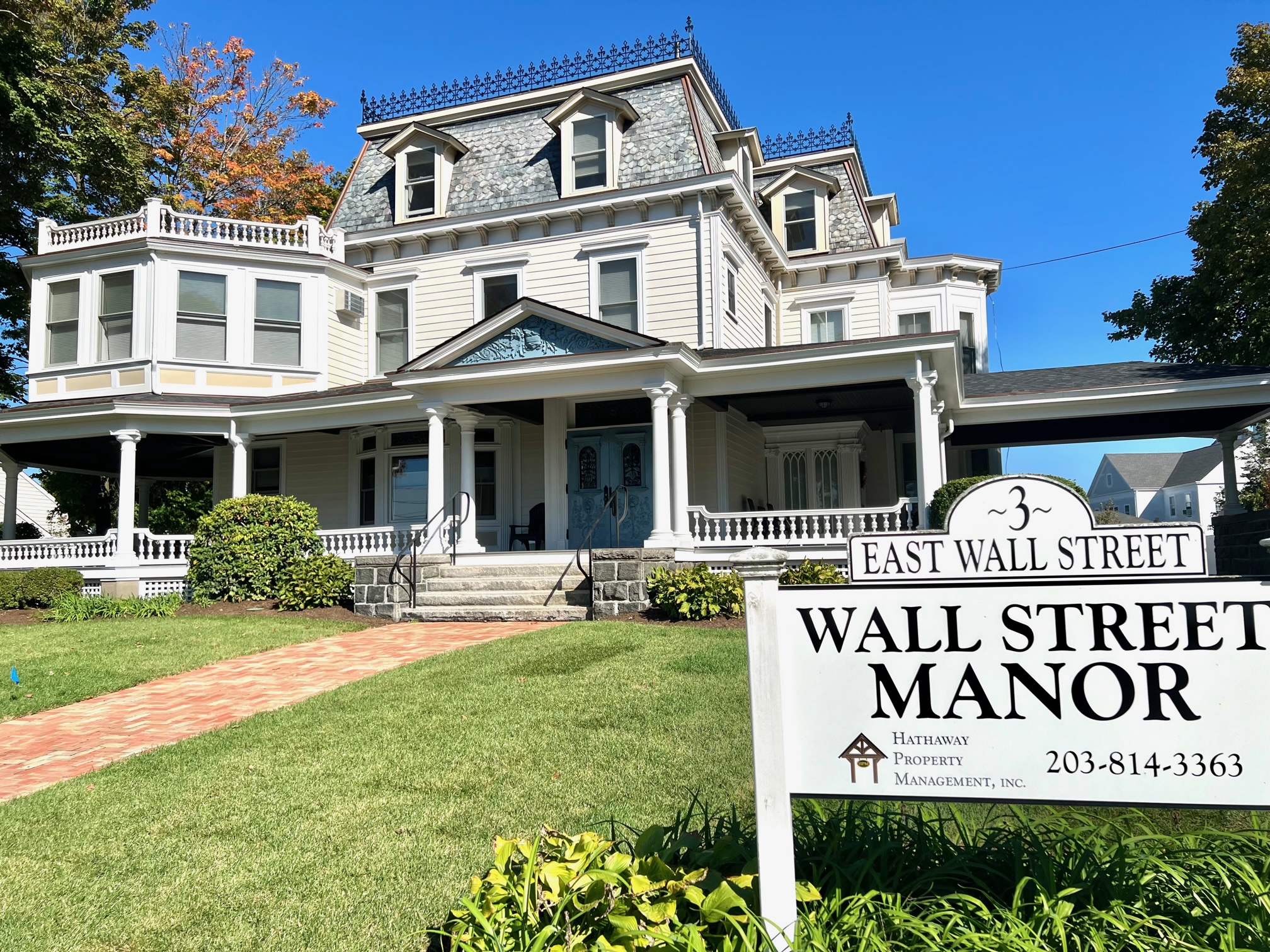 Wall Street Manor Image